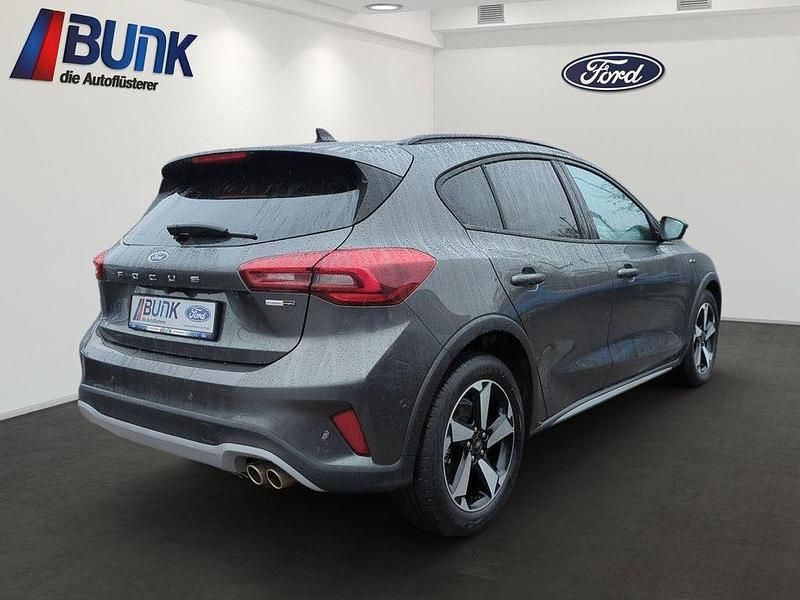 Gebraucht Ford Focus Active 125 PS (91 kW) 2023 Magnetic grau metallic Limousine