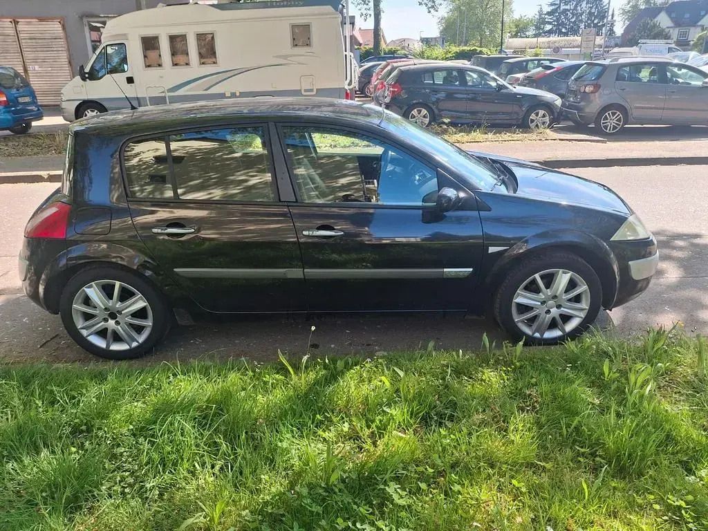 Gebraucht Renault Mégane Authentique 113 PS (83 kW) 2004 Limousine