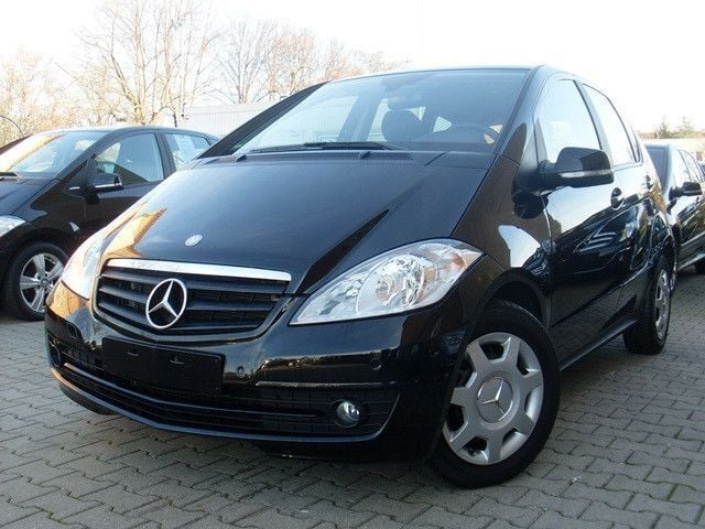Schwarz Gebraucht 2012 Mercedes A160 Limousine | 8.990 € (Superpreis) - Bild 1/4