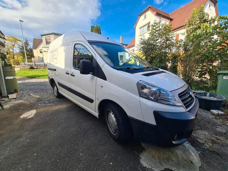 Weiß Gebraucht 2015 Fiat Scudo Van / Kleinbus | 13.000 € - Bild 1/4