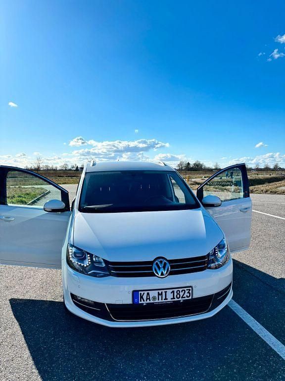 Gebraucht VW Sharan Highline 140 PS (102 kW) 2014 Weiß Van / Kleinbus