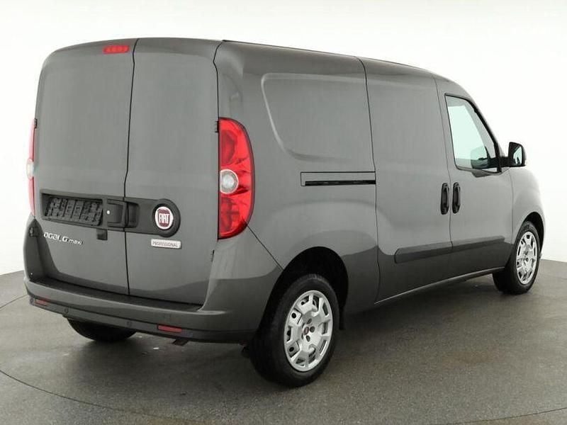 Gebraucht Fiat Doblò 101 PS (74 kW) 2022 Grau Van / Kleinbus