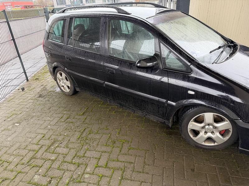 Gebraucht Opel Zafira OPC 200 PS (147 kW) 2003 Schwarz Van / Kleinbus