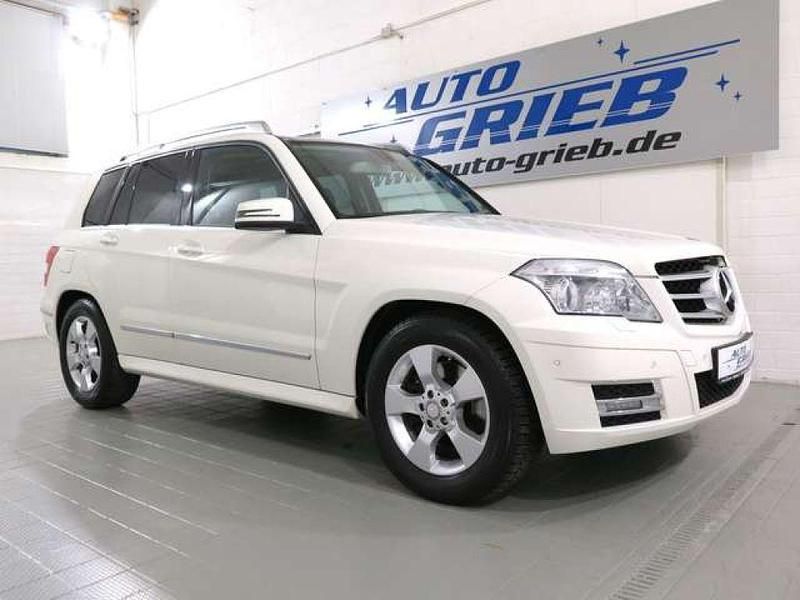 Calcitweiss unilack Gebraucht 2011 Mercedes GLK350 Sport SUV | 13.850 € (Fairer Preis) - Bild 1/4