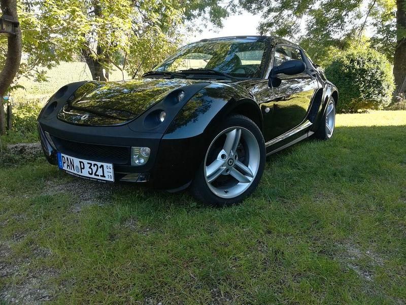 Schwarz Gebraucht 2003 Smart Roadster Cabrio | 6.990 € (Fairer Preis) - Bild 1/4