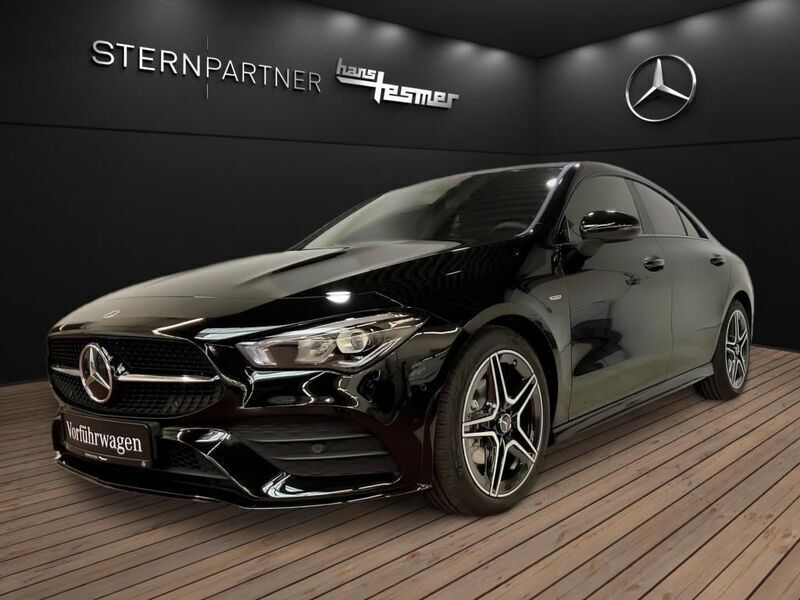 Schwarz Gebraucht 2022 Mercedes CLA180 AMG Limousine | 29.900 € (Fairer Preis) - Bild 1/4