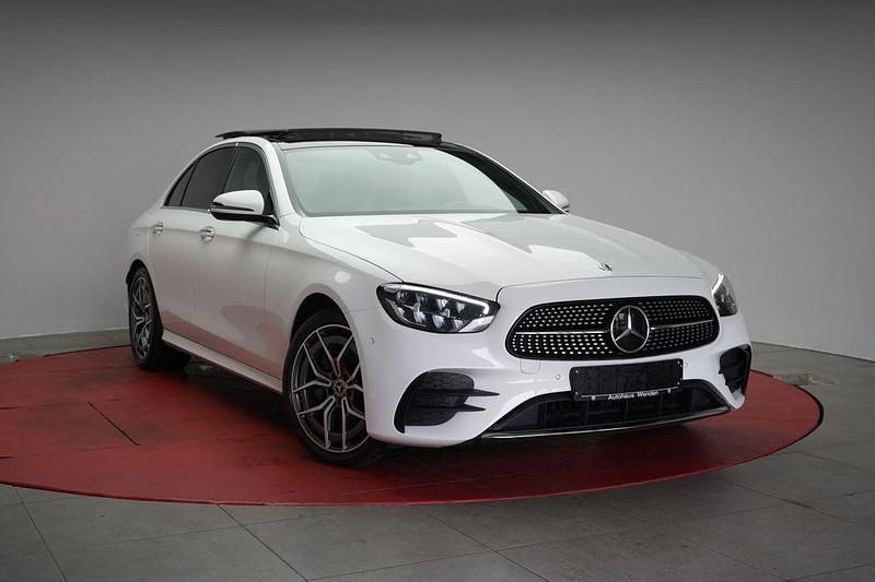 Gebraucht Mercedes E300 AMG 265 PS (194 kW) 2022 Weiß Limousine