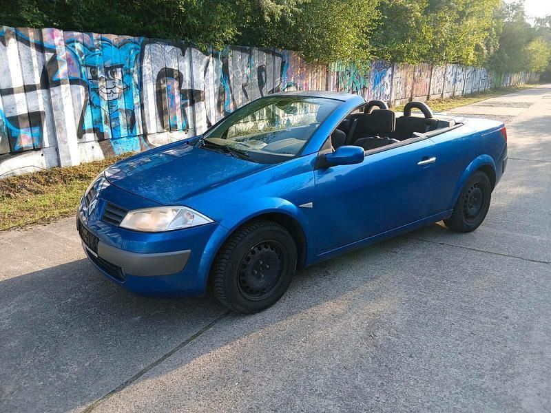Blau Gebraucht 2004 Renault Mégane Cabriolet Cabrio | 1.999 € (Fairer Preis) - Bild 1/4