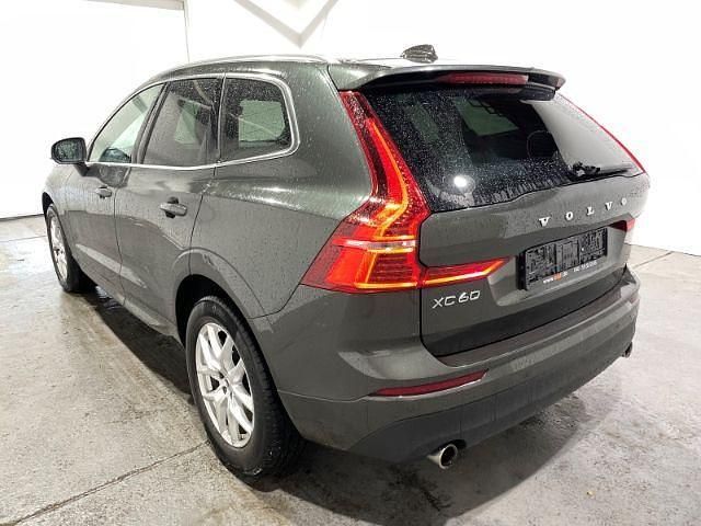 Gebraucht Volvo XC60 Momentum 190 PS (139 kW) 2020 Grau SUV