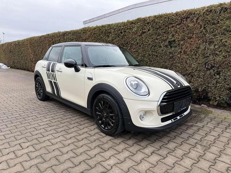 Gebraucht Mini Cooper Chili 136 PS (100 kW) 2015 Pepper white Kleinwagen