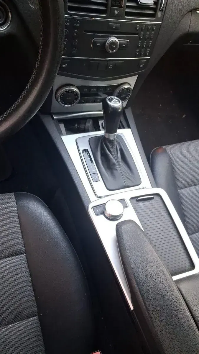 Gebraucht Mercedes 220 170 PS (125 kW) 2009 Schwarz Limousine