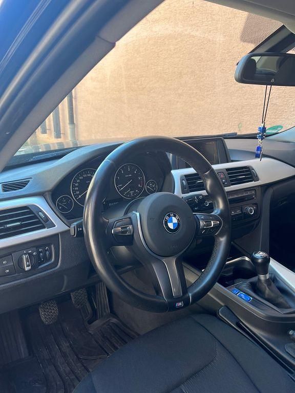 Gebraucht BMW 316 Sport Line 116 PS (85 kW) 2012 Schwarz Limousine