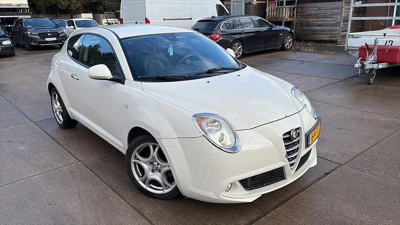 Gebraucht Alfa Romeo MiTo 86 PS (63 kW) 2012 Weiß Kleinwagen