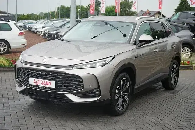 Neu MG HS Luxury 224 PS (164 kW) 2026 Andere SUV