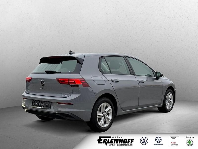 Gebraucht VW Golf VIII Comfortline 110 PS (80 kW) 2023 Grau Limousine