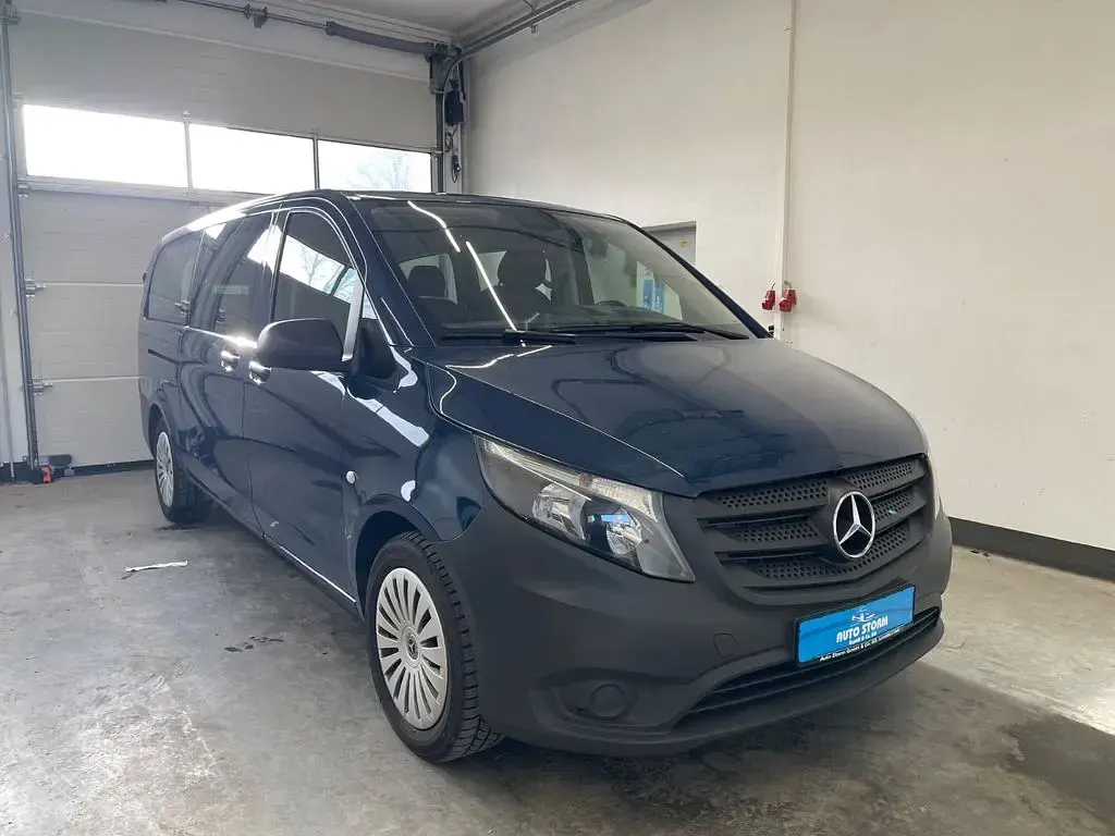 Gebraucht Mercedes Vito 136 PS (100 kW) 2023 Stahlblau Van