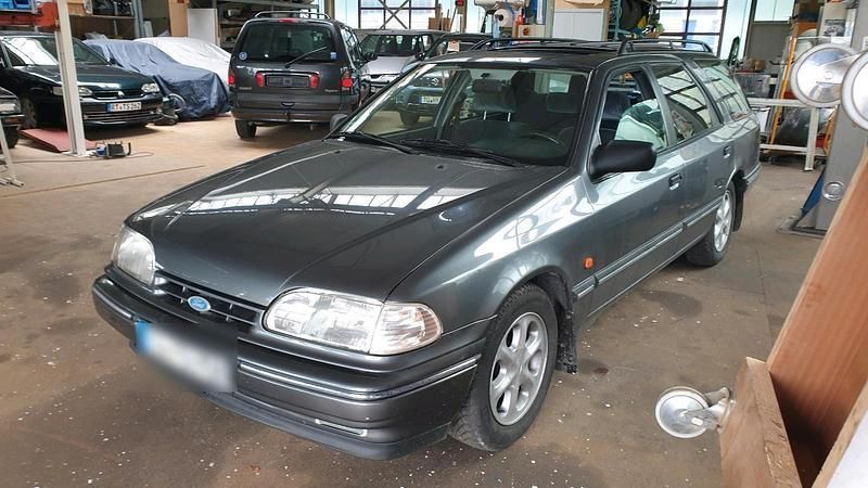 Blau Gebraucht 1992 Ford Scorpio Kombi | 3.499 € - Bild 1/4