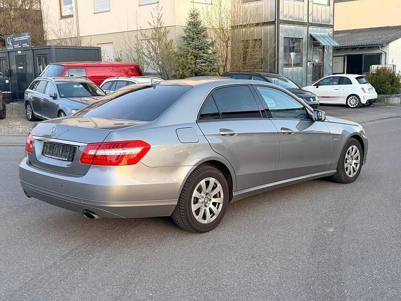 Gebraucht Mercedes E350 292 PS (214 kW) 2009 Grau Limousine