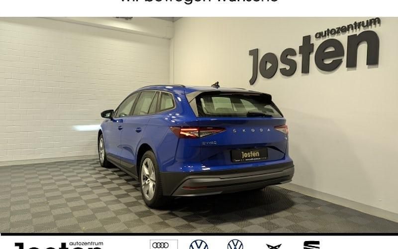 Gebraucht Skoda Enyaq iV Loft 108 kW (148 PS) 2023 Blau SUV