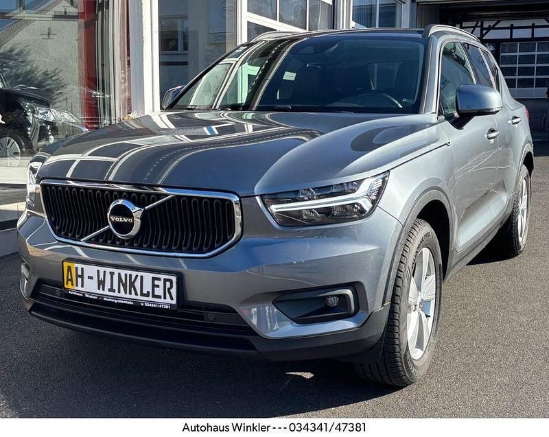 Grau Gebraucht 2019 Volvo XC40 SUV | 21.990 € (Fairer Preis) - Bild 1/4