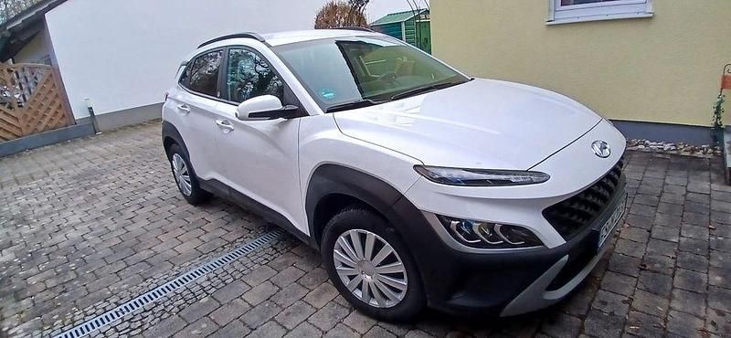 Gebraucht Hyundai Kona Edition 30+ 120 PS (88 kW) 2021 Weiß SUV