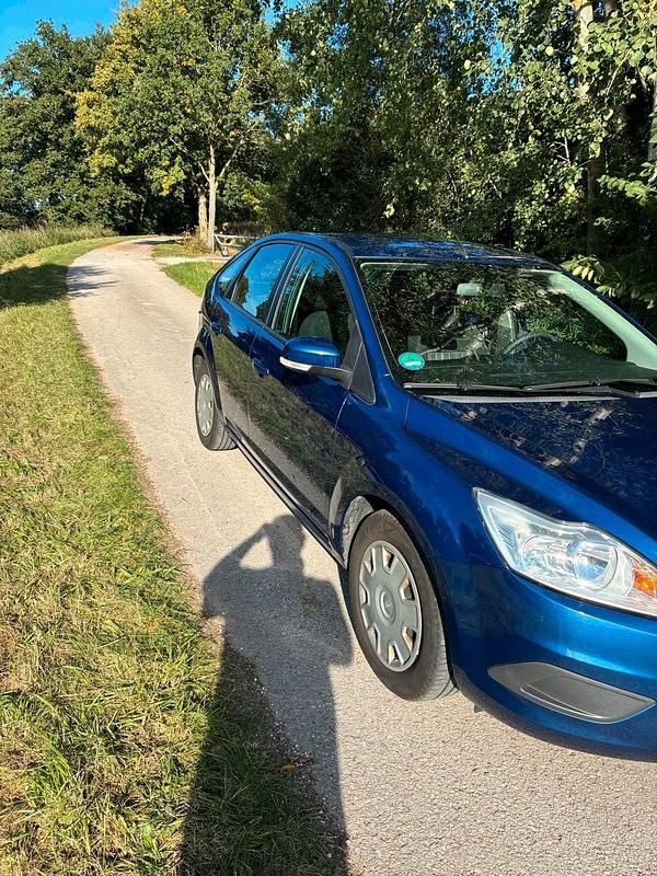 Blau Gebraucht 2008 Ford Focus Style Kleinwagen | 1.100 € (Superpreis) - Bild 1/4