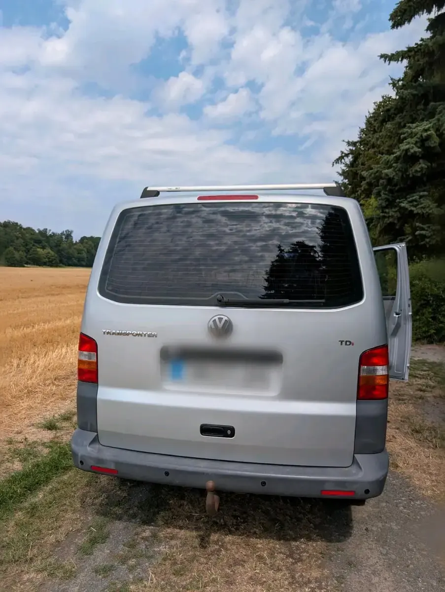 Gebraucht VW T5 102 PS (75 kW) 2007 Grau Van