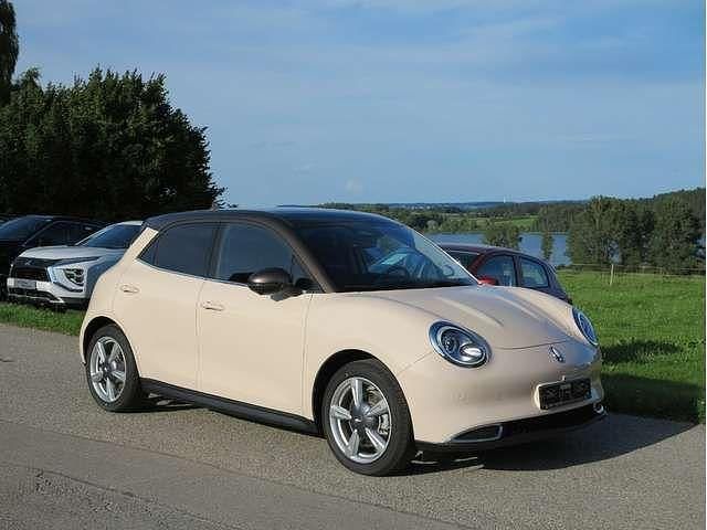 Second-hand Ora 03 125 kW (171 CP) 2023 Bej Hatchback