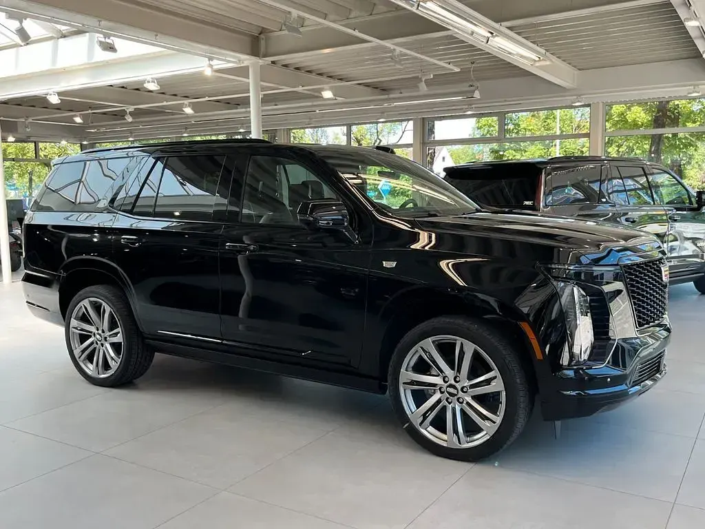 Neu Cadillac Escalade 426 PS (313 kW) 2026 Schwarz SUV