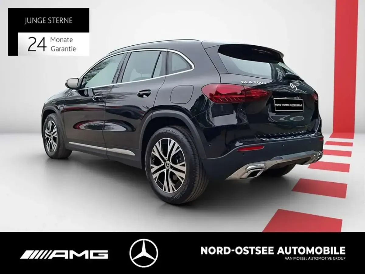 Gebraucht Mercedes GLA200 Progressive 150 PS (110 kW) 2025 Metalliclack kosmosschwarz SUV