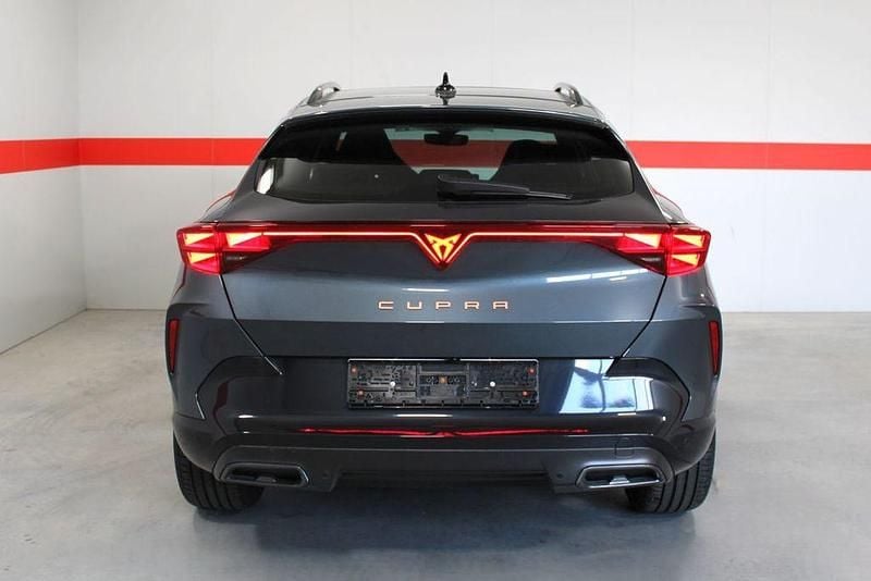 Neu Cupra Formentor 150 PS (110 kW) 2026 Grau SUV