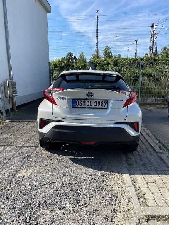 Second-hand Toyota C-HR Edition 122 CP (89 kW) 2017 Alb SUV