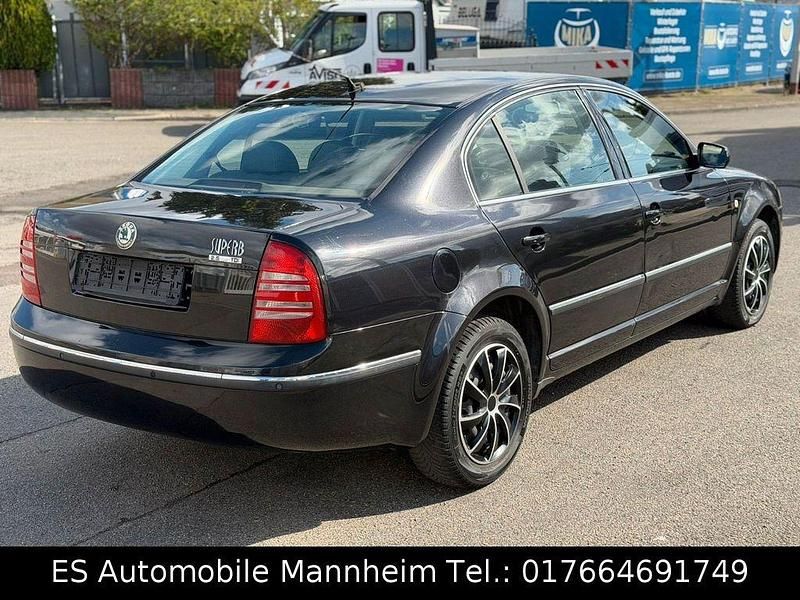 Gebraucht Skoda Superb Elegance 163 PS (119 kW) 2004 Schwarz Limousine