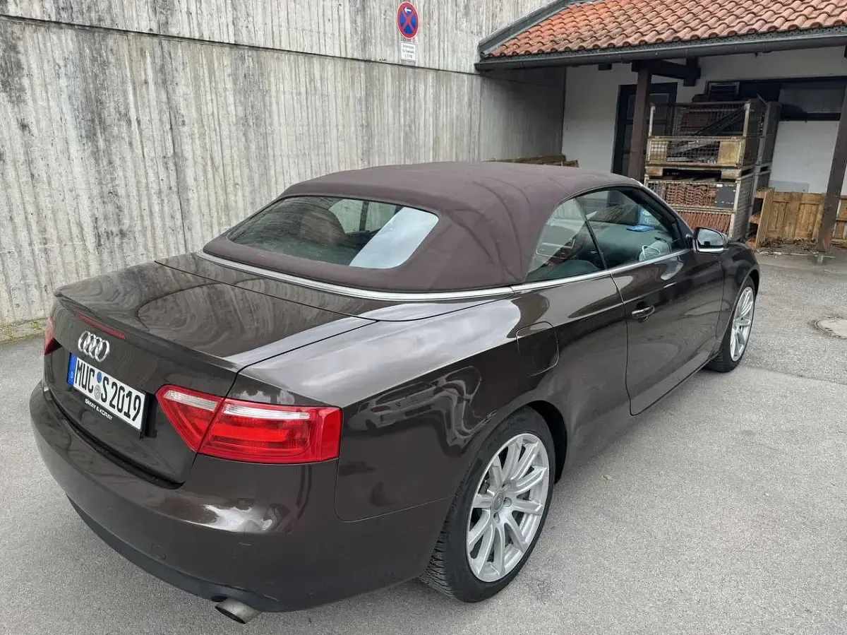 Gebraucht Audi A5 Cabriolet 179 PS (131 kW) 2011 Cabrio