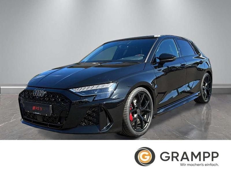 Mythosschwarz metallic Neu 2025 Audi RS3 Kleinwagen | 69.950 € (Guter Preis) - Bild 1/4