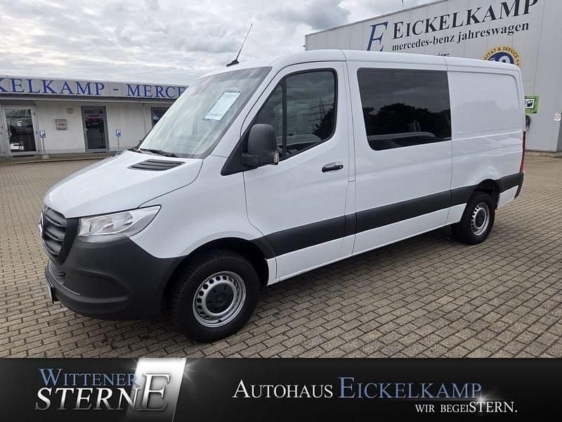 Weiß Gebraucht 2021 Mercedes Sprinter Van | 28.441 € (Guter Preis) - Bild 1/4