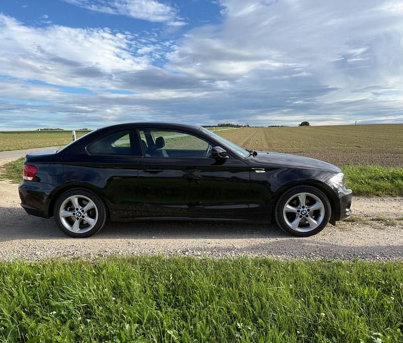 Gebraucht BMW 118 Coupé 143 PS (105 kW) 2013 Schwarz Coupé