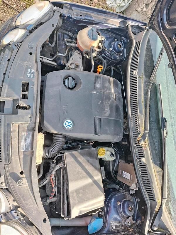 Gebraucht VW Polo 64 PS (47 kW) 2003 Blau Kleinwagen