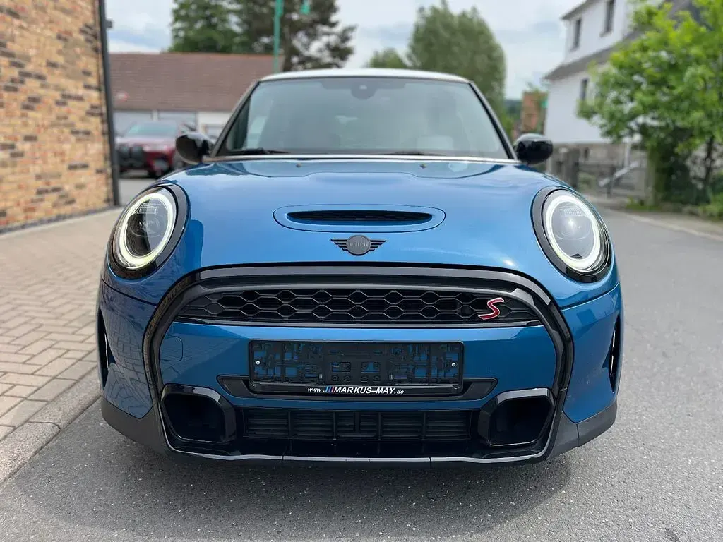 Gebraucht Mini Cooper S 178 PS (130 kW) 2022 Island blue metallic Kleinwagen