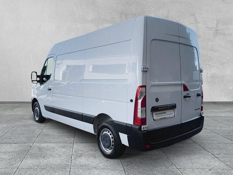 Gebraucht Renault Master 135 PS (99 kW) 2022 Weiß Limousine