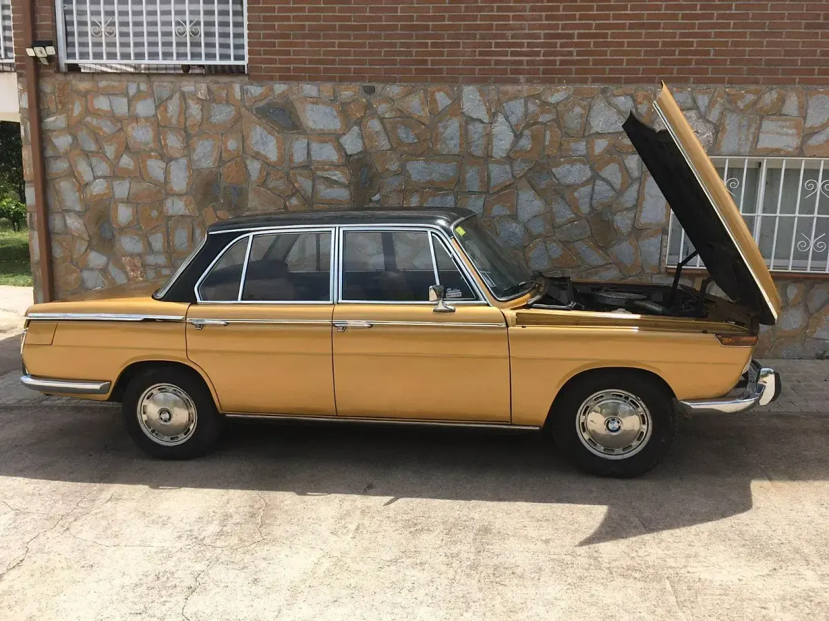 Occasion BMW 2000 100 ch (73 kW) 1971 Doré Berline