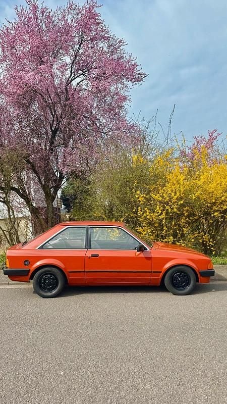 Gebraucht Ford Escort 69 PS (50 kW) 1983 Orange