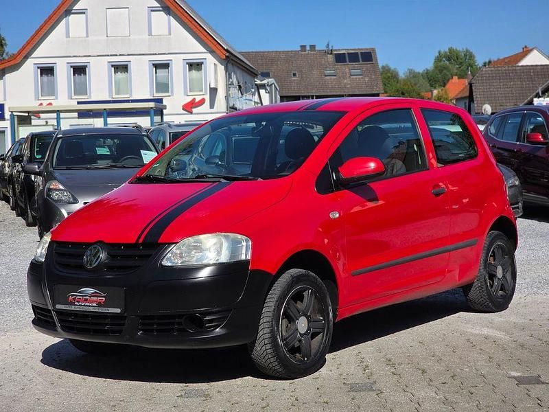Rot Gebraucht 2006 VW Fox Kleinwagen | 1.490 € (Teuer) - Bild 1/4