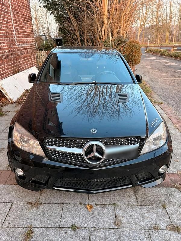 Schwarz Gebraucht 2008 Mercedes C350 Limousine | 7.999 € (Teuer) - Bild 1/4