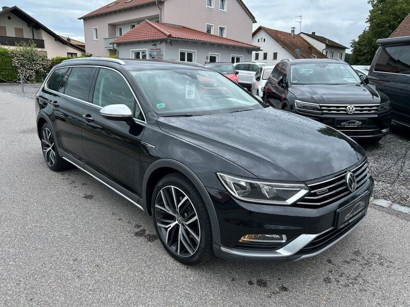 Schwarz Gebraucht 2018 VW Passat Alltrack Kombi | 16.990 € (Fairer Preis) - Bild 1/4