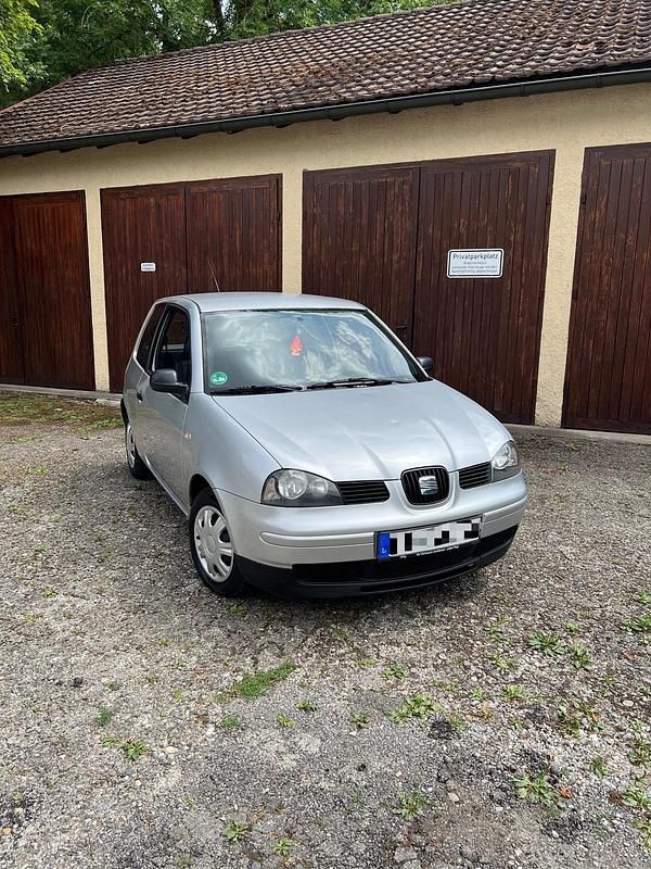 Silber Gebraucht 2004 Seat Arosa Kleinwagen | 1.200 € (Fairer Preis) - Bild 1/4