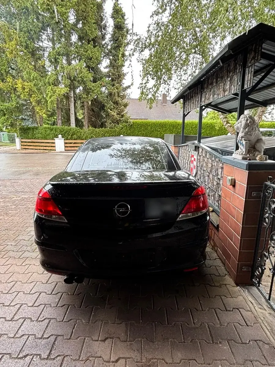 Gebraucht Opel Astra 140 PS (102 kW) 2007 Schwarz Cabrio