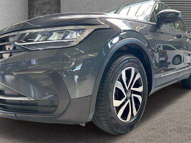 Gebraucht VW Tiguan Active 150 PS (110 kW) 2023 Delfingrau SUV