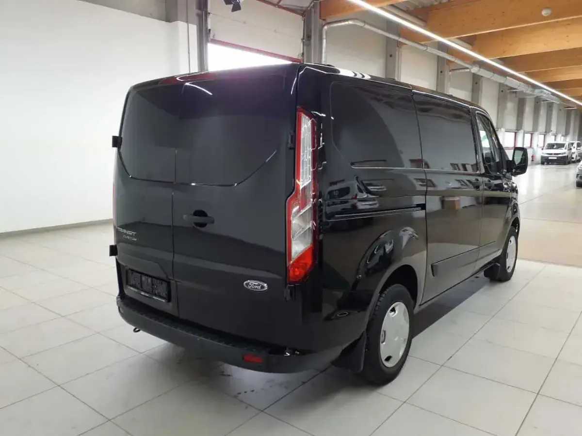 Gebraucht Ford Transit Custom Trend 131 PS (96 kW) 2021 Obsidianschwarz metallic Pickup