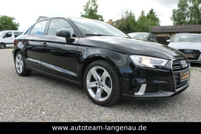Gebraucht Audi A3 Sport 150 PS (110 kW) 2017 Schwarz metallic Limousine